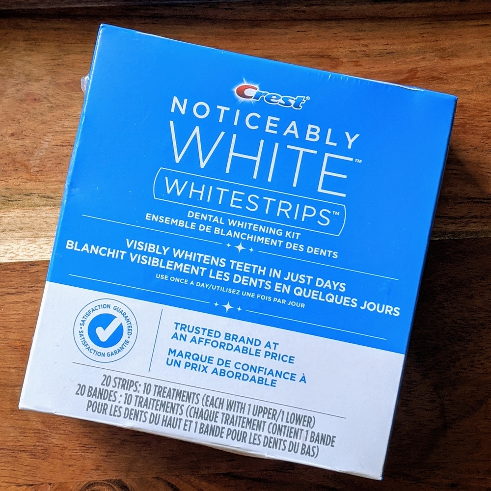 NWT Crest White Strips